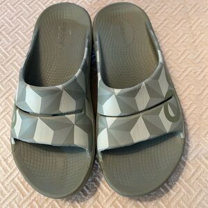 OOFOS OOahh Sport Slide Sandal